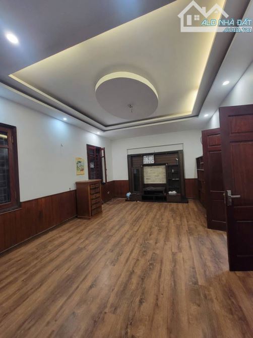 Bán nhà liền kề KĐT Xa La lô góc 2 thoáng, ô tô tránh DT: 130 m x 4tầng, MT: 12m 33  tỷ - 4