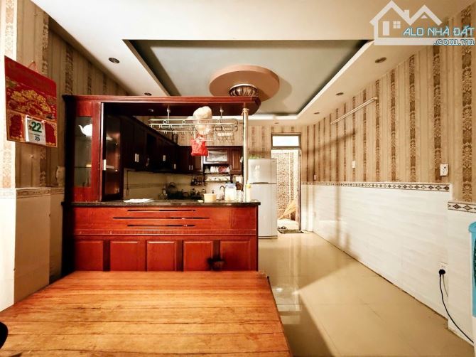 Bán nhà cạnh chung cư Phúc Yên.68m2. 3 tầng Phan Huy Ích. P15. Bình Tân. Chỉ 7.4T - 5