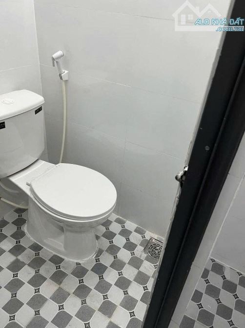 CHỦ GỬI - BÁN GẤP DÃY TRỌ 200M2 GỒM 10 PHÒNG ĐANG CHO THUÊ - 870 TRIỆU - 5