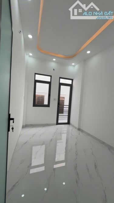NHÀ ĐẸP GẦN KCX TÂN THUẬN Q7 - 59M2 - 2 TẦNG 4PN - NHỈNH 5TỶ - 5