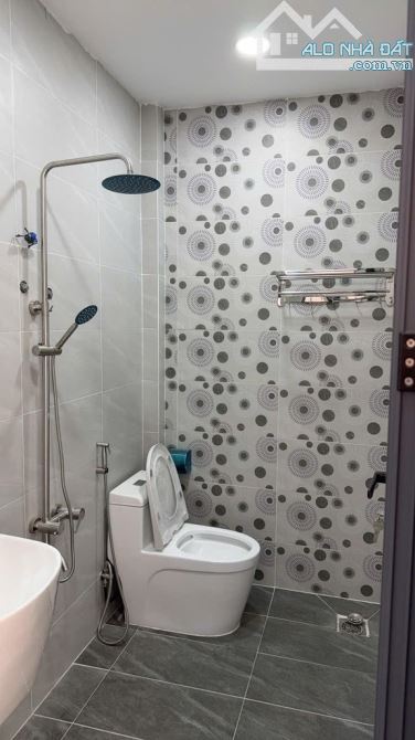 TRẦN VĂN KHÁNH- QUẬN 7- 59M²- 2 TẦNG- MỚI TINH- HƠN 5 TỈ XÍU - 6