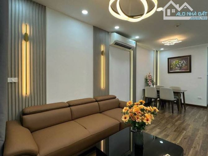 BIỆT THỰ VIP TRUNG TÂM CẦU GIẤY- LÔ GÓC - 3 MẶT THOÁNG -KINH DOANH KINH DOANH ĐỈNH - 7