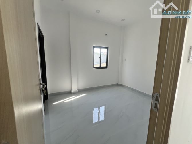 BÁN NHÀ TÂN PHÚ Q7 - HTP - 72M2 - 2 TẦNG 3PN  - NHỈNH 5 TỶ - 8