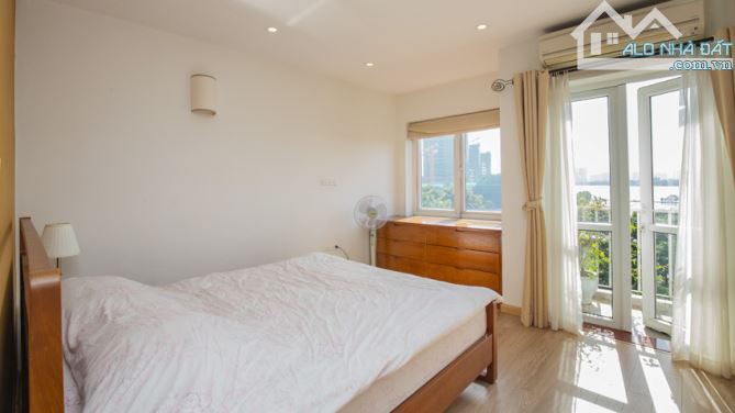 Tòa nhà mặt Hồ tây 120m x 9T, sang trọng, view tuyệt đẹp - 136 tỷ - 2