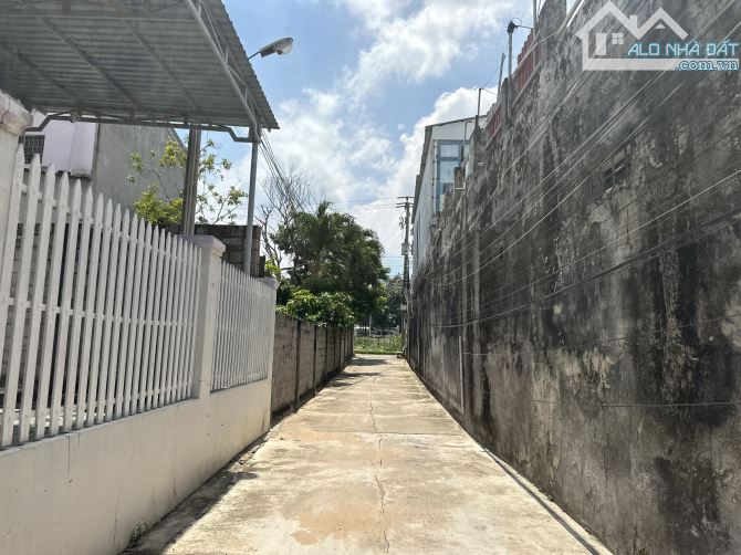 Bán Nhà Cấp 3 Trung Tâm Lagi 99m2 Giá Cực Rẻ Tiện Ích Xung Quanh - 9
