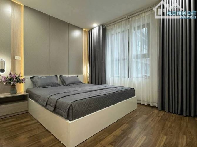 BIỆT THỰ VIP TRUNG TÂM CẦU GIẤY- LÔ GÓC - 3 MẶT THOÁNG -KINH DOANH KINH DOANH ĐỈNH - 9