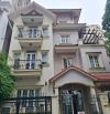 BIỆT THỰ VIP TRUNG TÂM CẦU GIẤY- LÔ GÓC - 3 MẶT THOÁNG -KINH DOANH KINH DOANH ĐỈNH