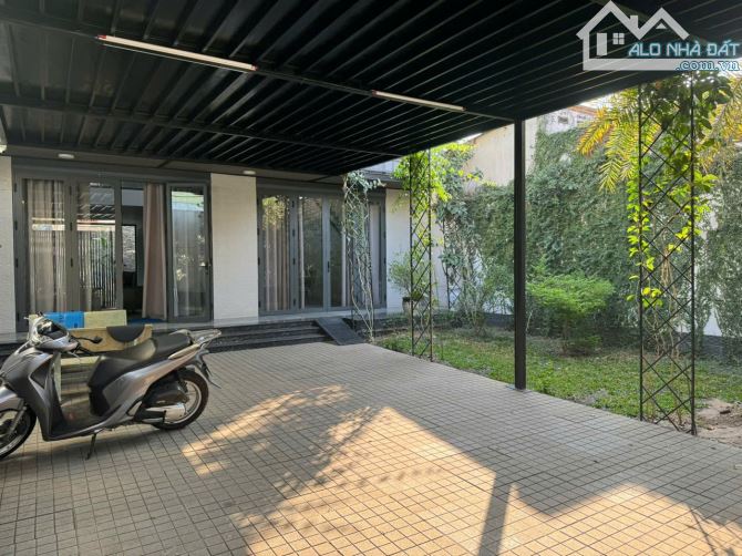 BIỆT THỰ SIÊU ĐẸP MẶT TIỀN ĐƯỜNG HIỆP THÀNH 06, QUẬN 12 GIÁ CỰC TỐT
