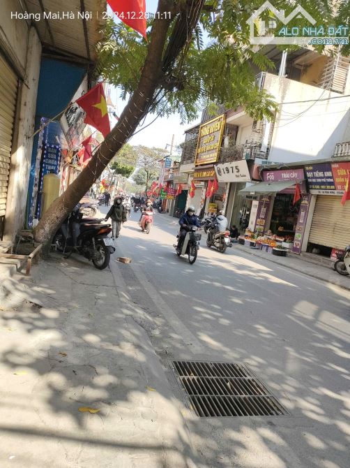 Bán gấp giá rẻ nhà ô tô, kinh doanh sầm uất 77m, 3 tầng, mt 5m, 8.1 tỷ Sóc Sơn, Hà Nội.