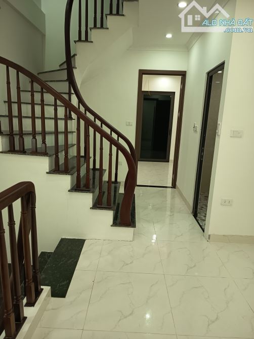 CHÍNH CHỦ BÁN NHÀ ĐẸP – 38M² – MẶT TIỀN 4M+ – NGÕ Ô TÔ – KIM CHUNG, HOÀI ĐỨC – GIÁ 5.85 TỶ