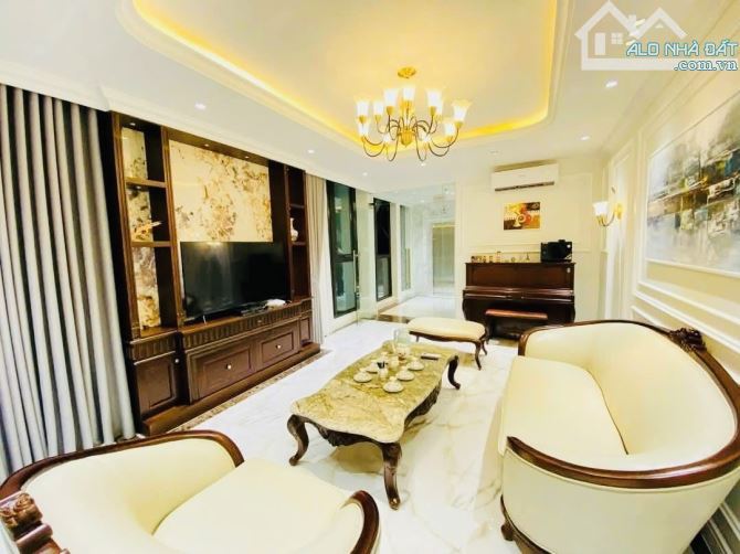 Vạn Phúc - 7 tầng sang trọng giữa lòng Thủ Đô - sát ĐSQ Thụy Điển - giá 29,95 tỷ ✅