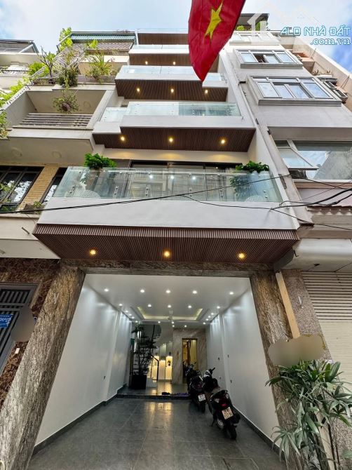 ❤️❤️ SIÊU RẺ - NGỌC THUỴ - 42,5m - GARA Ô TÔ- THANG MÁY- GẦN Ô TÔ TRÁNH- HƠN 9 TỶ   ✅ Vị t