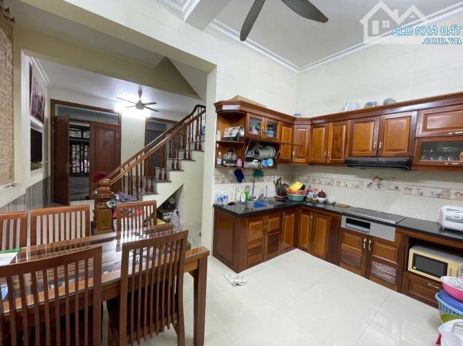 TRUNG TÂM ĐỘI CẤN BA ĐÌNH 52m 4T MT 4.5m 13Tỷ NHÀ ĐẸP NGÕ NÔNG GẦN PHỐ THOÁNG TRƯỚC SAU