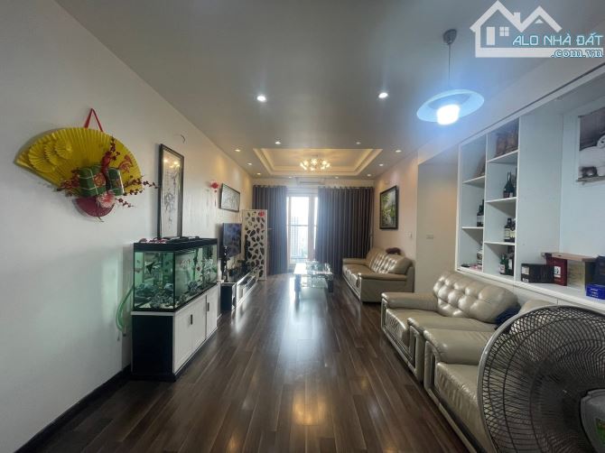 Bán căn hộ chung cư tầng cao toà HUD3 Tô Hiệu Hà Đông dt128m2 giá 7.45 tỷ