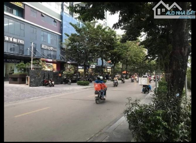 Bán mặt phố Vũ Tông Phan - Trung tâm quận Thanh Xuân. 1111m2, mt 12m, 200 tỷ