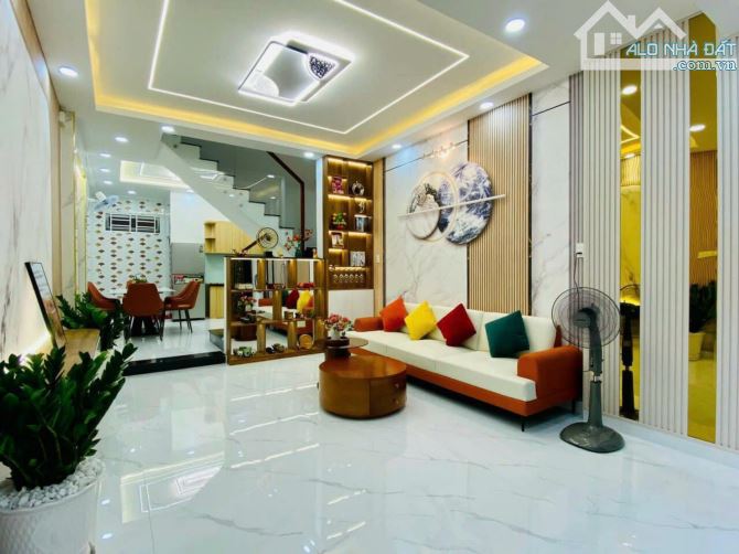 Bán nhà đẹp Huỳnh Tấn Phát, Quận 7 - 50m2 - nhỉnh 3 tỷ - 2 tầng BTCT, SHR