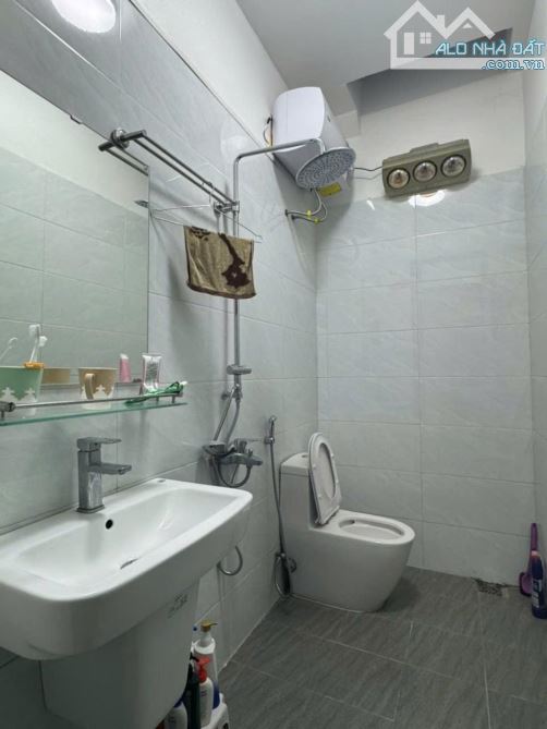 Nhà đẹp phố Nguyễn Lân – 47m², 5 tầng mới – Gần Trường Chinh, giá 11.9 tỷ