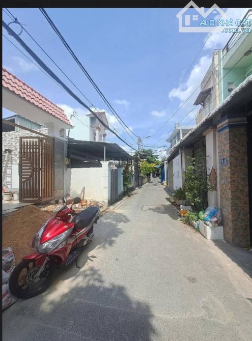 Nhà cấp 4 mặt tiền đường thới an dt 126m² đang cho thuê 7trieu giá nhỉnh 6 tỷ