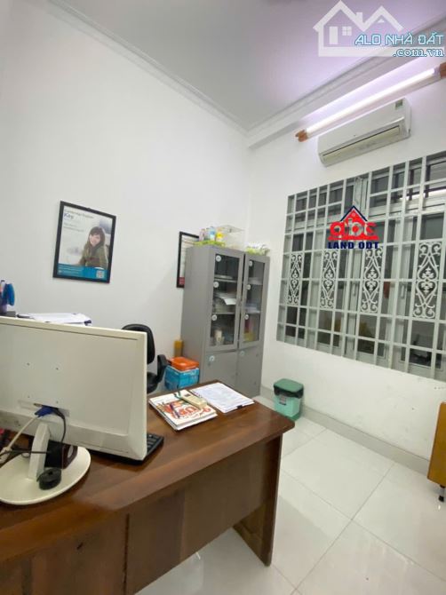 bán nhà 1 trệt 1 lầu 1 tum. Mặt tiền đường lý văn sâm. Tam hiệp biên hòa đồng Nai