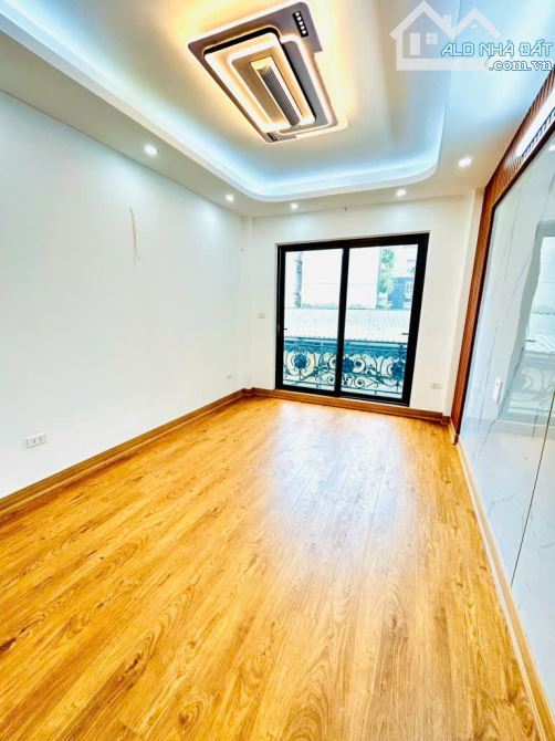 BÁN NHÀ KHU THỊNH LIỆT ,Ở LUÔN, NGÕ THÔNG ,Ô TÔ LÝ THUYẾT, 42M2 GIÁ 8,2 TỶ