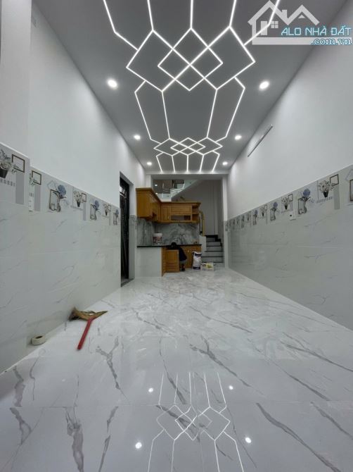 SIÊU PHẨM LÔ GÓC 2 MẶT TIỀN 4 TẦNG XE HƠI VÀO TẬN NHÀ GIÁ 5.TỈ 1