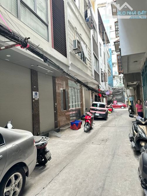 BÁN NHÀ PHỐ CHÙA LÁNG 45m X5 TẦNG THANG MÁY - 15 TỶ - Ô TÔ VỀ NHÀ - KINH DOANH ĐỈNH