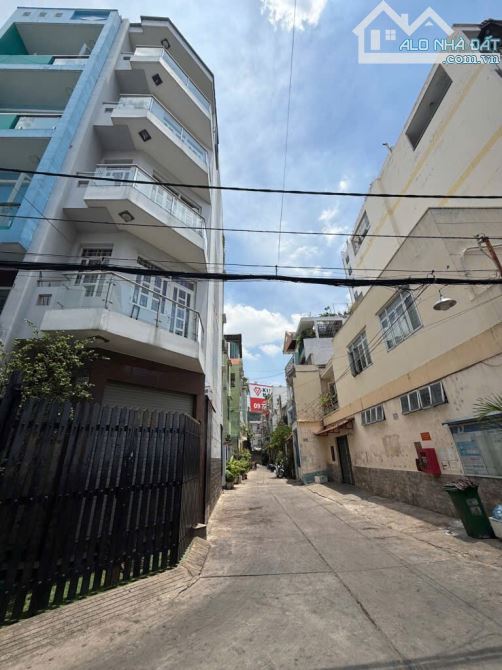 SIÊU PHẨM P13 TÂN BÌNH- NHÀ GA T3- Ô TÔ VÀO NHÀ NGAY CỘNG HOÀ DT 5,5x16M CHỈ 12,999 TỶ