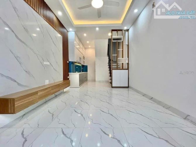 Bán nhà Lê Lợi, Hà Đông 48m², 5 tầng, thang máy, nhỉnh 7 tỷ