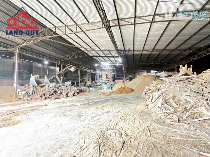 X060 🆘 Bán nhà xưởng 2500m2 mặt tiền xe CONT tân hoà - biên hoà - đồng nai