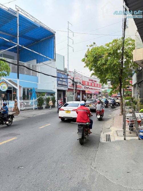 BÁN NHÀ TÂN BÌNH- GẦN MẶT TIỀN BA VÂN- DT 5x13M- 3 TẦNG NHỈNH 8 ĐỒNG