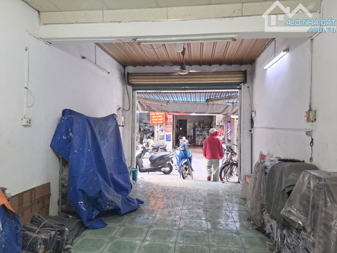 Bán nhà quận 11 - Ngay đầm sen hẻm xe hơi thông - Cấp 4 tiện xây mới 7,7 tỷ
