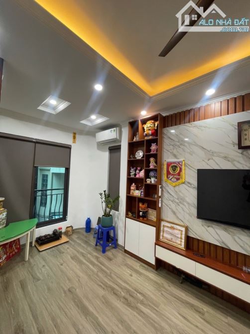 BÁN NHÀ KHUẤT DUY TIẾN, KHU PHÂN LÔ, 3 BƯỚC RA ĐƯỜNG Ô TÔ, 35M2, 7.55 TỶ