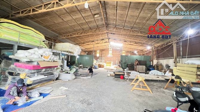 X071 cần bán Xưởng và Nhà Cấp 4. Đang có dòng tiền thu nhập cao tại P. Tân Biên