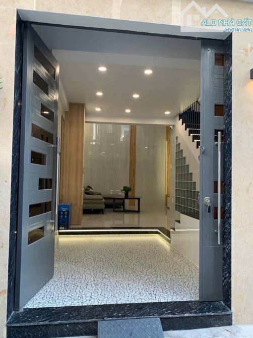 Bán nhà HXH Nguyễn Văn Khối, Ngang 4m, 5 Tầng, Phường 11, Quận Gò Vấp, 5.4 tỷ