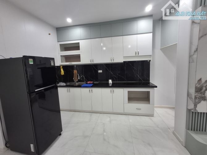 Cho thuê CC TP Giao Lưu. 88m. 2N. 2VS. Full NT và Đồ điện tử. 10,5 triệu/th