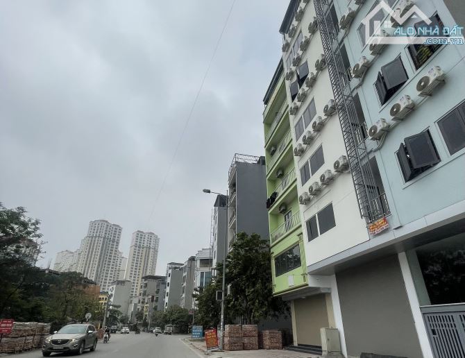 Bán Gấp Nhà Mặt Phố Hà Cầu , Siêu Kinh Doanh, 7 Tầng Thang Máy, 65m2 , sổ Vuông vắn