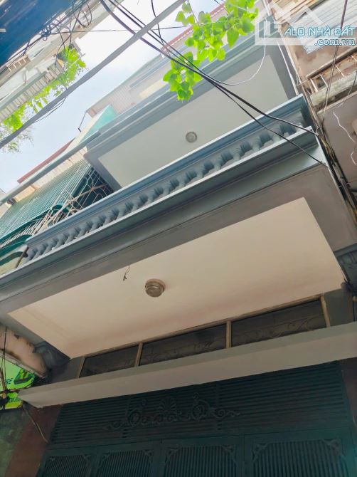Nhà tự xây, mặt ngõ oto vào nhà, Trung Liệt, thoáng sau, sổ 70m2, CTY. Giá 16.6 tỷ