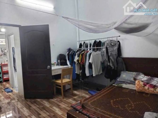 🏡 Cần chuyển nhượng lại căn nhà cấp 4 như hình, nhánh NGUYỄN CHÍ THANH - ĐỒNG KHỞI.   👍