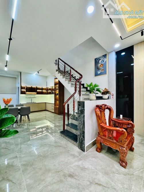 Bán nhà HXH 7m KDC đồng bộ  , nhà đẹp ,dt 64m2 , 3 tầng , giá nhỉnh 7 tỷ đ. Phạm Văn Chiêu