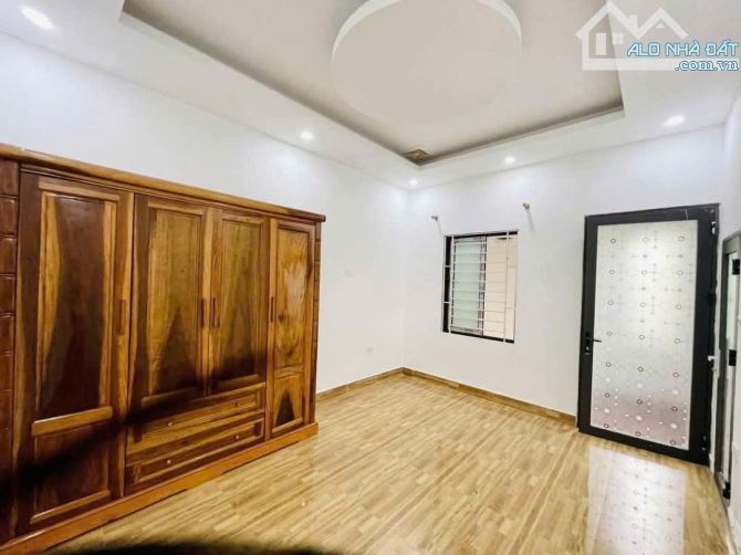 Bán nhà 55m2, 7,7 tỷ, Trương Định, Giáp Bát, Hoàng Mai, đủ nội thất, ngõ thông ô tô, gitốt