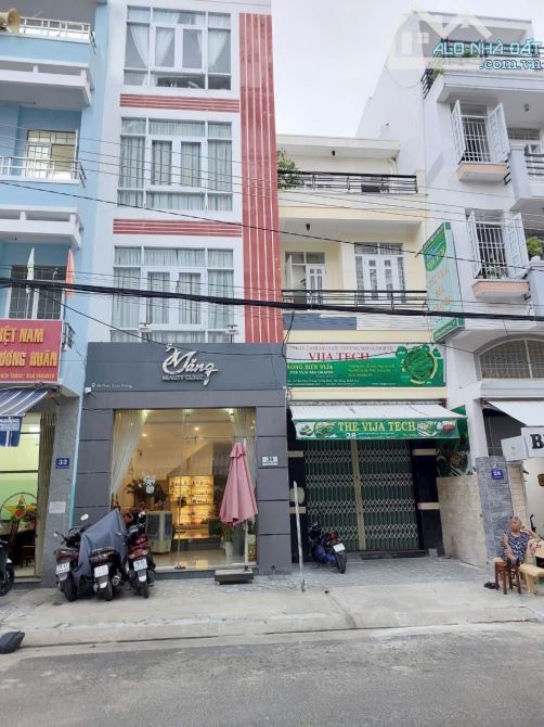 Nhà 4 tầng mặt tiền Phan Đình Phùng Gần Chợ Đầm Ngay Trung tâm TP.Nha Trang