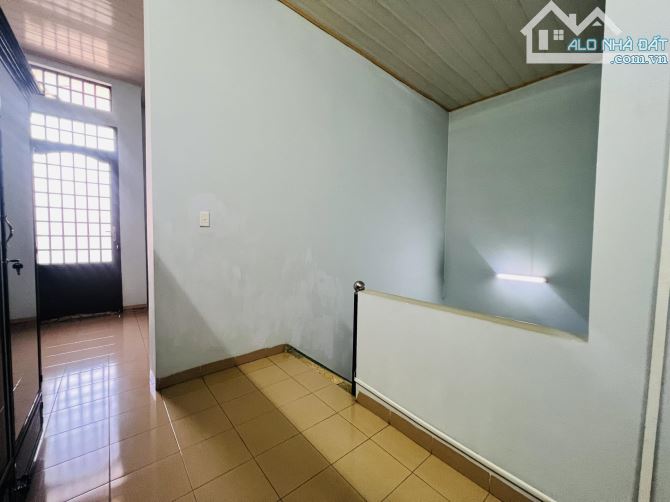 NHÀ 1 TRỆT 2 MÊ HƯỚNG ĐÔNG NAM MẶT TIỀN ĐƯỜNG LÝ CHÍNH THẮNG - GIÁ: 7.3 TỶ