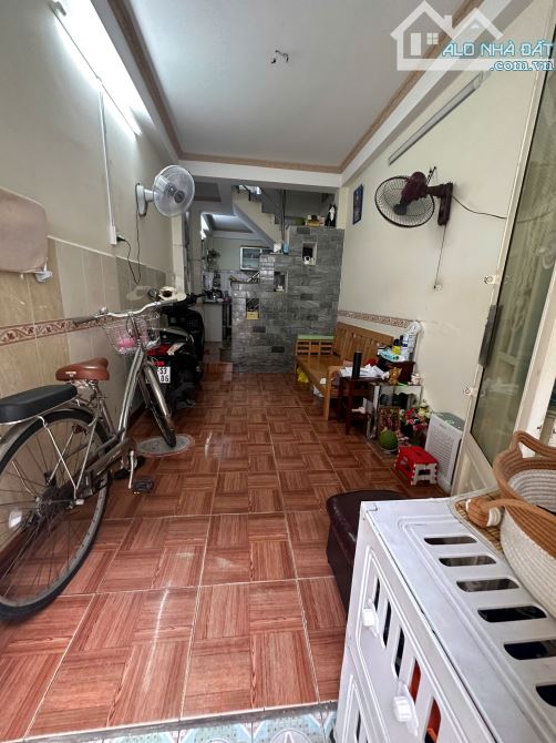 Bán nhà phố 3 tầng BTCT sát mặt tiền Nơ Trang Long, DTSD 75m2 chỉ 4.5 tỷ