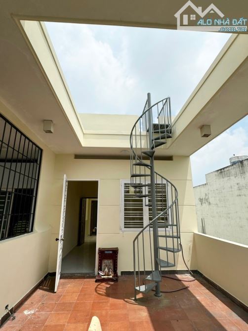BÁN NHÀ 2 MẶT TIỀN đs Sát Aeon Tân Phu – 90M² – 4 TẦNG – THUÊ 22TR/THÁNG – GIÁ 9.4 TỶ