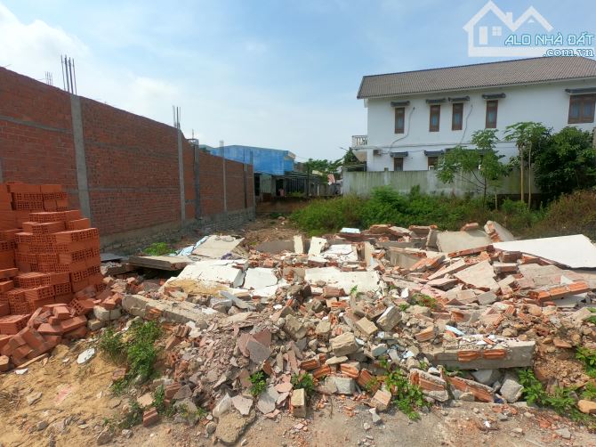 BÁN LÔ ĐẤT ĐƯỜNG BÌNH KỲ, HÒA QUÝ, NGŨ HÀNH SƠN, 105M2, NGANG 5M, GIÁ 2.X TỶ. Ô TÔ ĐỖ CỬA.