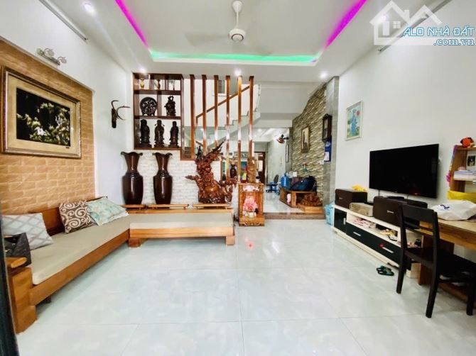 NHÀ ĐẸP RẺ NHẤT HOÀ XUÂN – GẦN CẦU NGUYỄN TRI PHƯƠNG – SÁT TRỤC VÕ CHÍ CÔNG