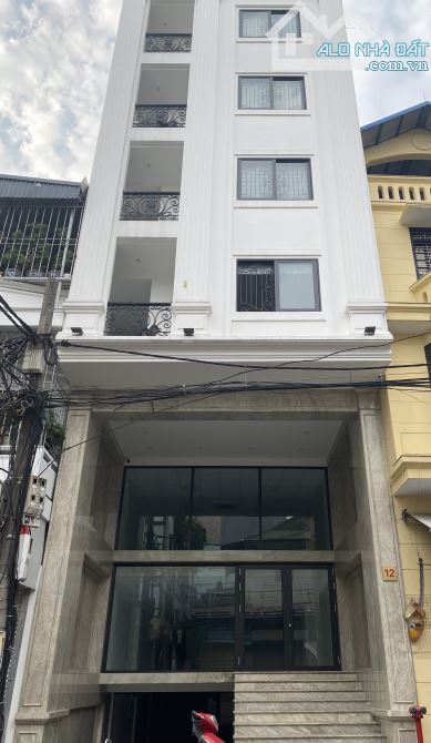 MẶT PHỐ NGUYỄN NGỌC NẠI, TÒA NHÀ 9 TẦNG THANG MÁY, VỊ TRÍ ĐẸP NHẤT PHỐ.