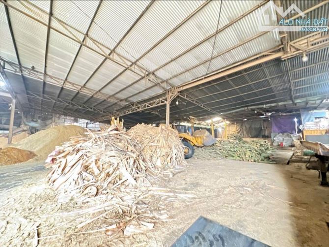 Bán nhà xưởng 2500m2 đường xe cont tại Tân Hòa, Biên Hòa, giá 30 tỷ.