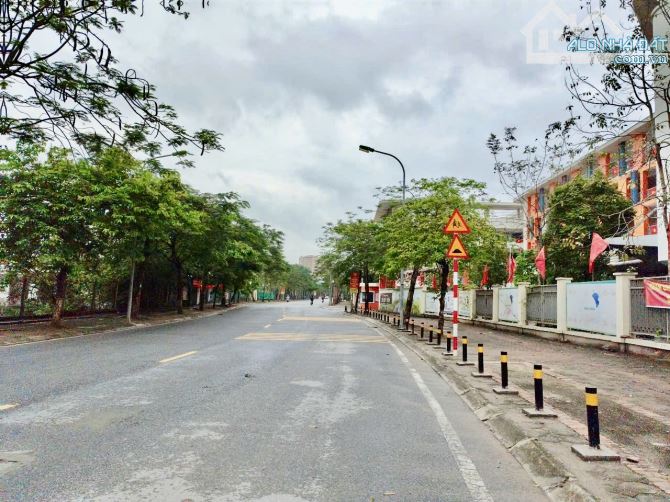 Bán nhà lô góc 3 tầng, 58m2, mt 8,5m, Phúc Lợi, Long Biên, ô tô đỗ cửa, giá 6.tỷ