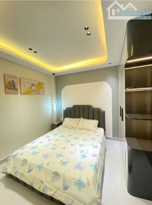 Bán nhà HXH 4 m thông Phạm Văn Chiêu ,dt 43 m2 , giá nhỉnh 6 tỷ